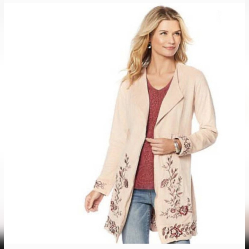 Curations Like New Women's dusty pink Bohemian Embroidered Faux cardigan. Size L